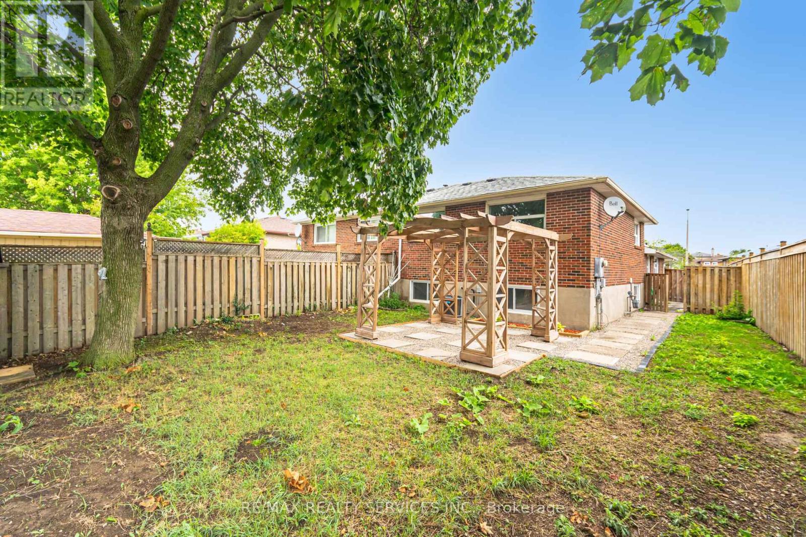 Photo 49 of 7386 Netherwood Road, Mississauga ON
