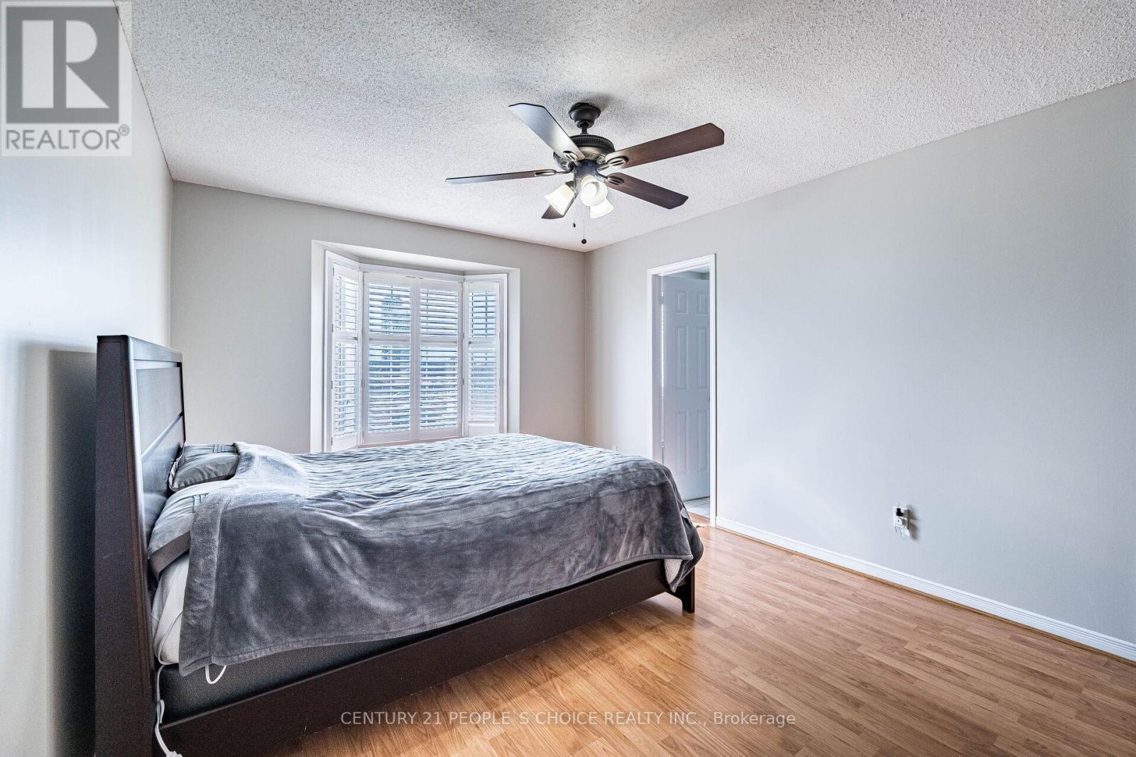 Photo 27 of 22 Domenico Crescent, Brampton ON