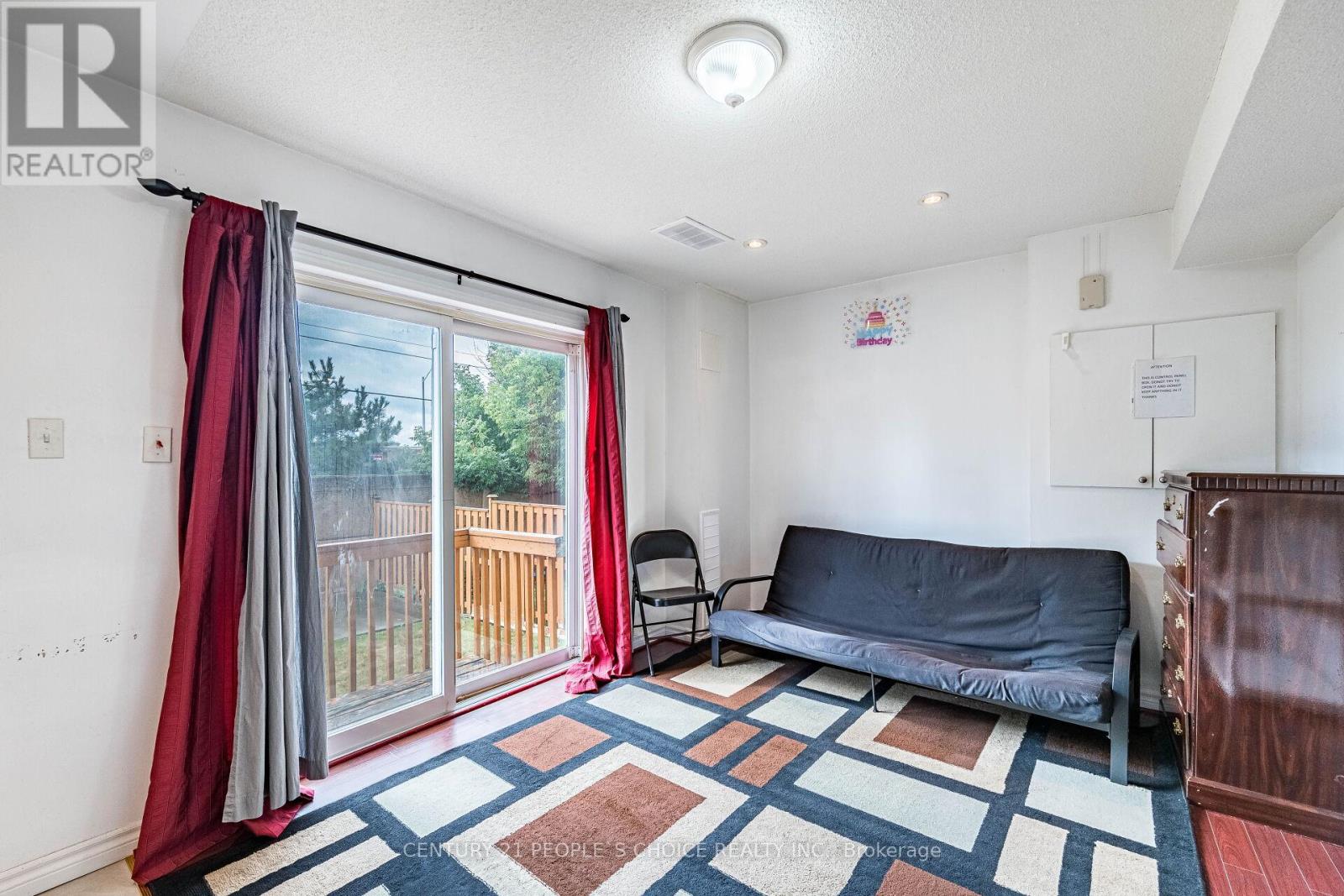 Photo 42 of 22 Domenico Crescent, Brampton ON