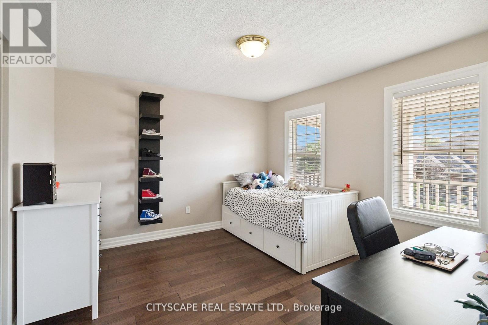 Photo 30 of 713 Trudeau Drive, Milton ON