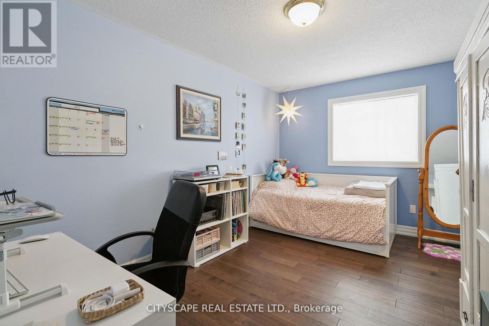 Photo 20 of 713 Trudeau Drive, Milton ON