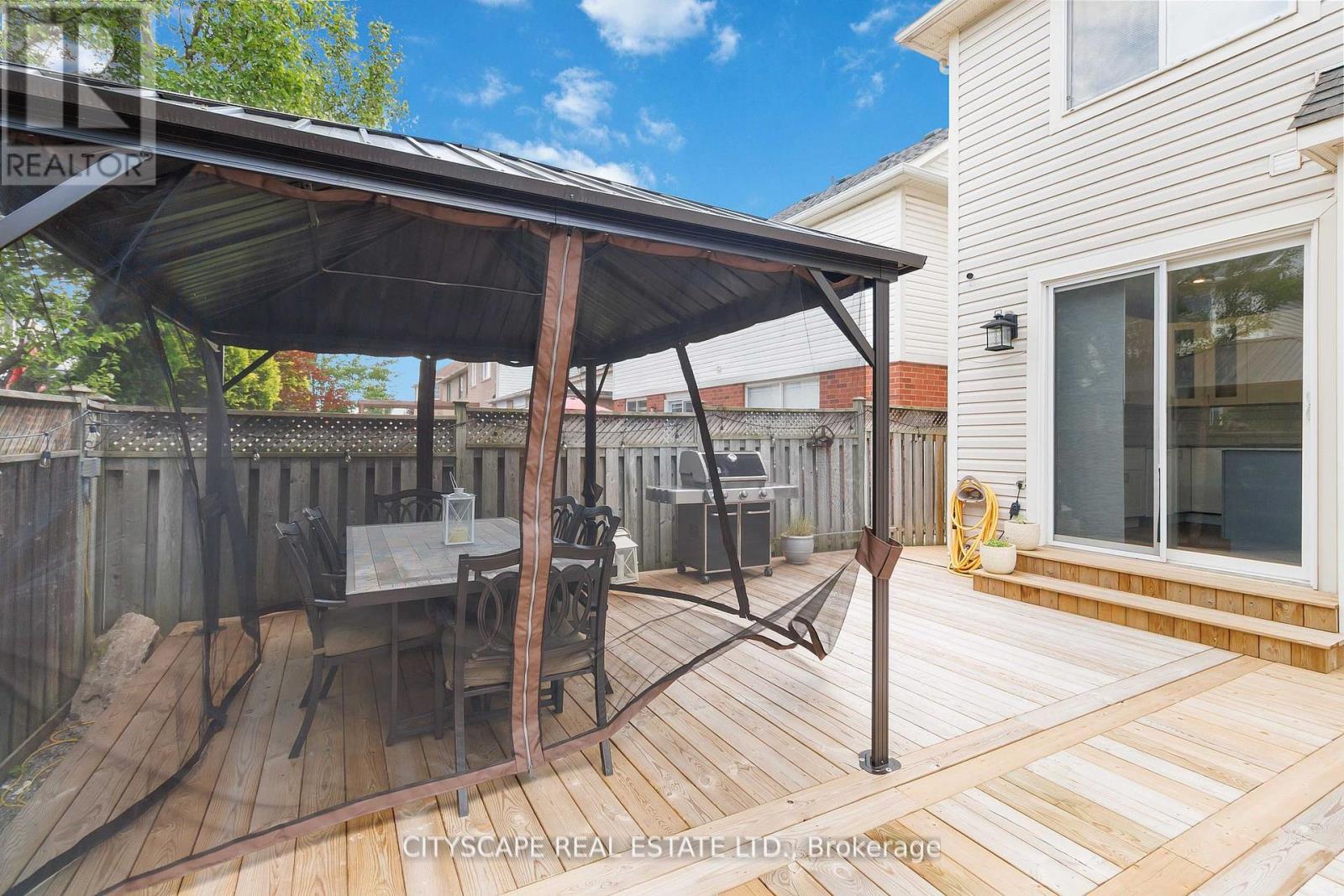 Photo 40 of 713 Trudeau Drive, Milton ON