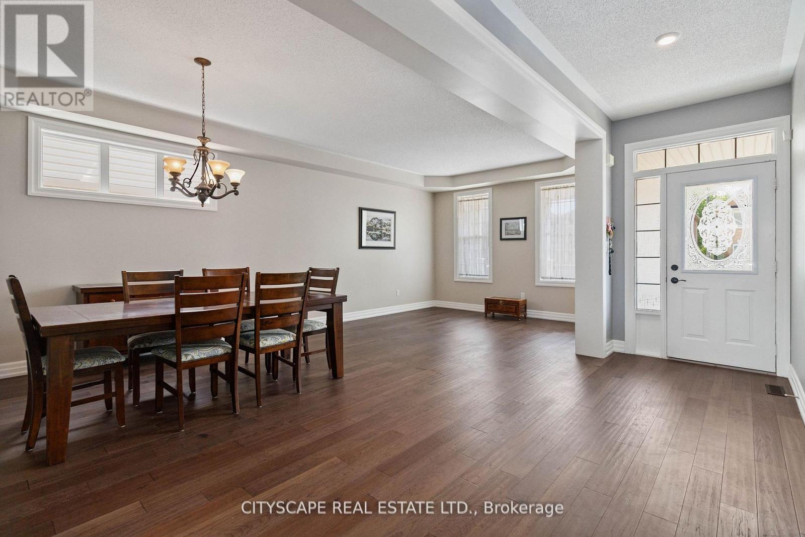 Photo 37 of 713 Trudeau Drive, Milton ON