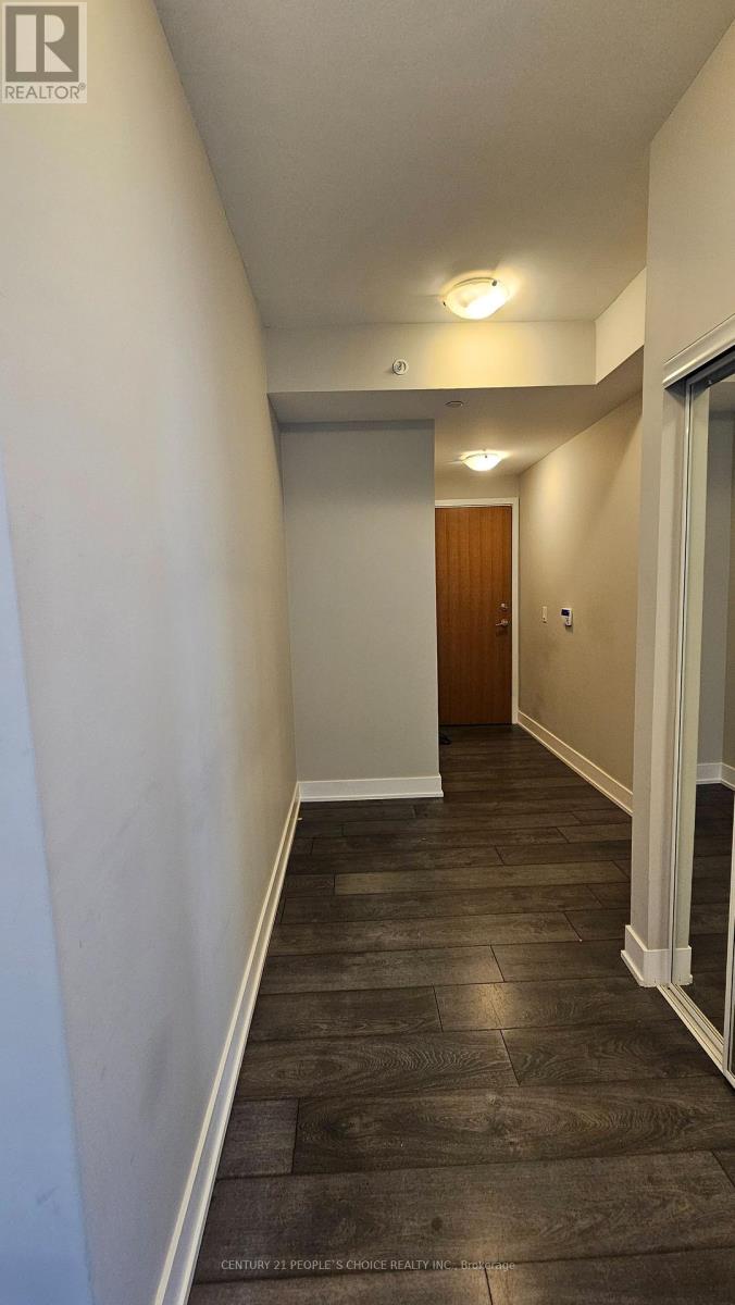 Photo 7 of 4714 30 Shore Breeze Drive, Toronto ON