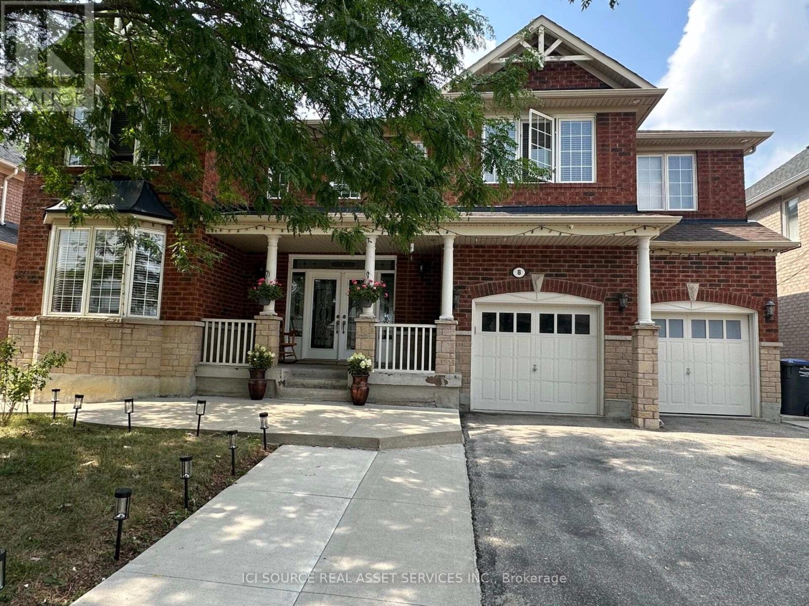 Photo 1 of 2 8 Nelly Court, Brampton ON