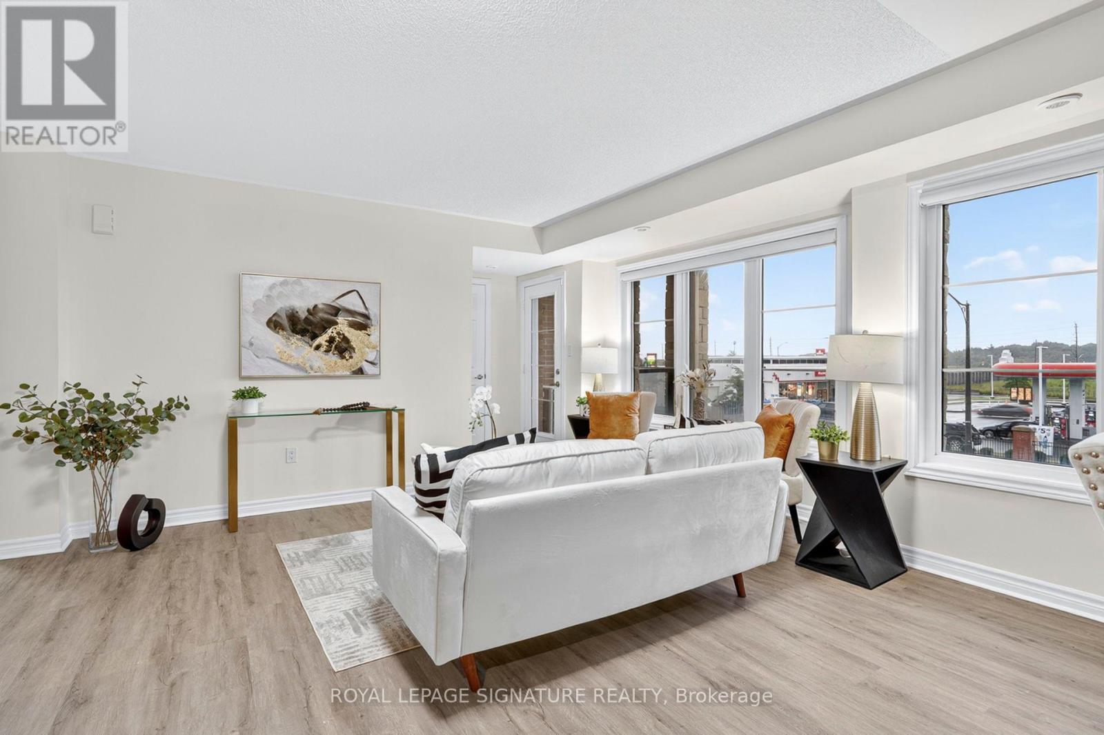 Photo 10 of 110 200 Veterans Drive, Brampton ON