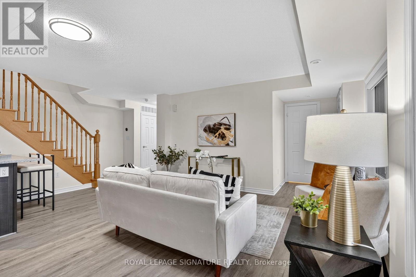 Photo 11 of 110 200 Veterans Drive, Brampton ON