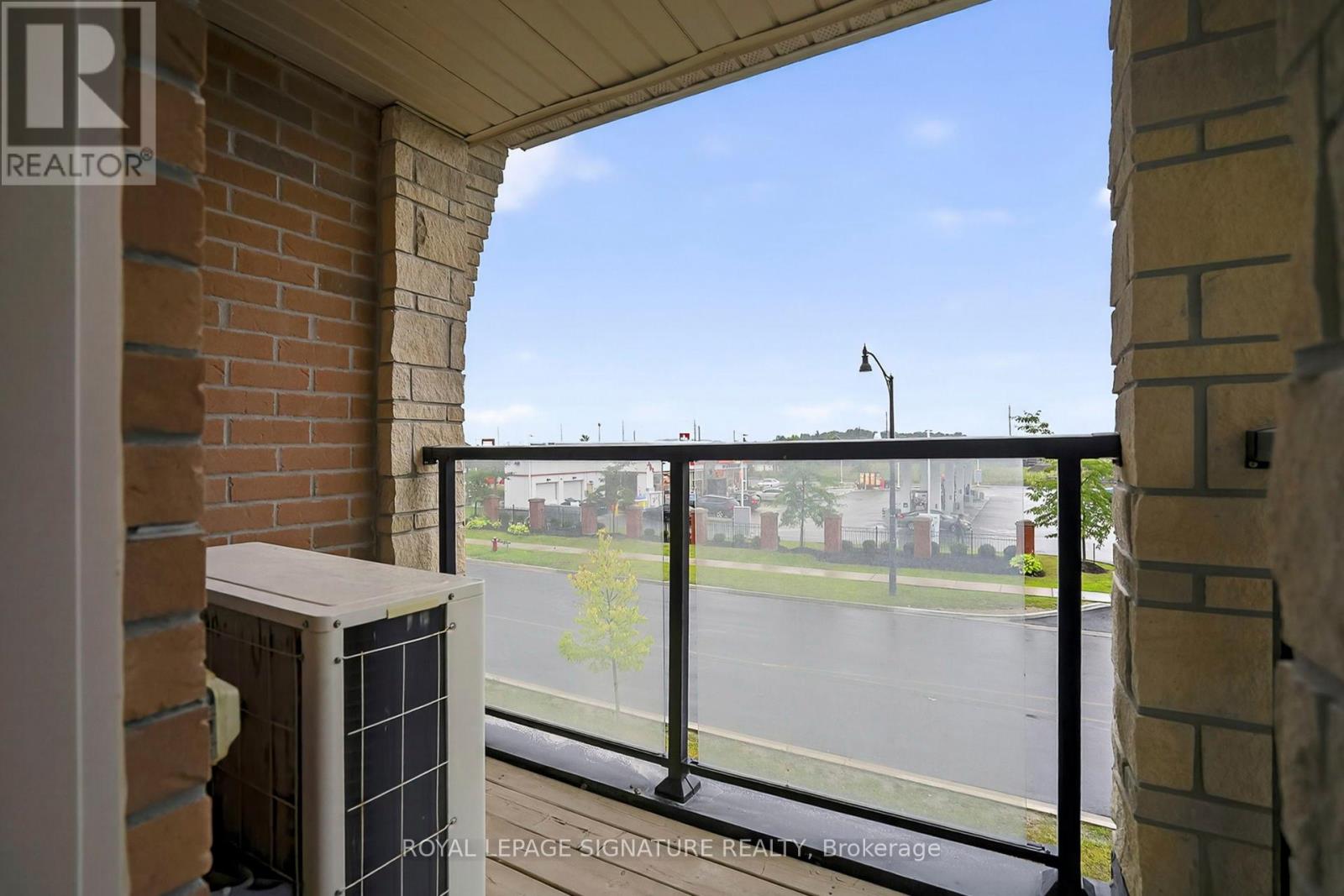 Photo 26 of 110 200 Veterans Drive, Brampton ON