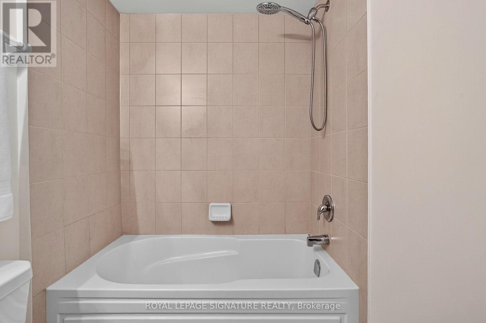 Photo 39 of 110 200 Veterans Drive, Brampton ON