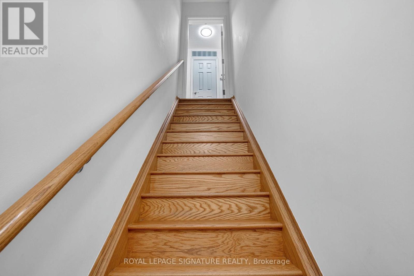 Photo 4 of 110 200 Veterans Drive, Brampton ON