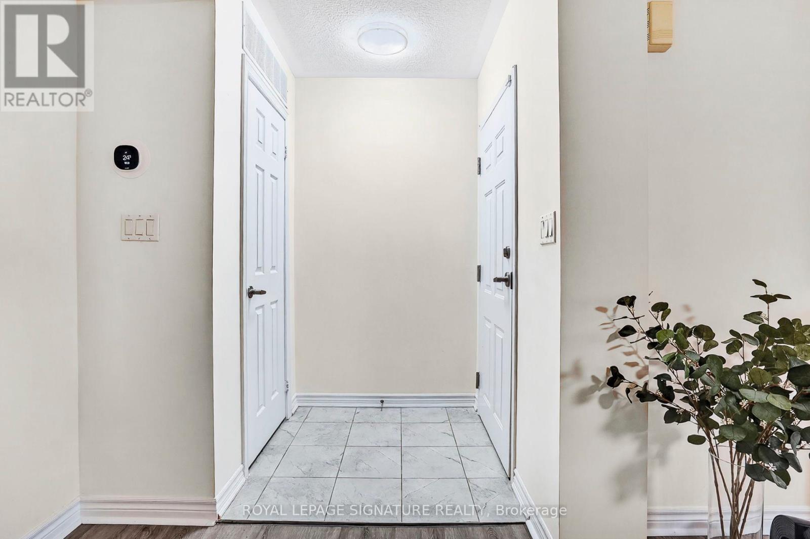 Photo 5 of 110 200 Veterans Drive, Brampton ON