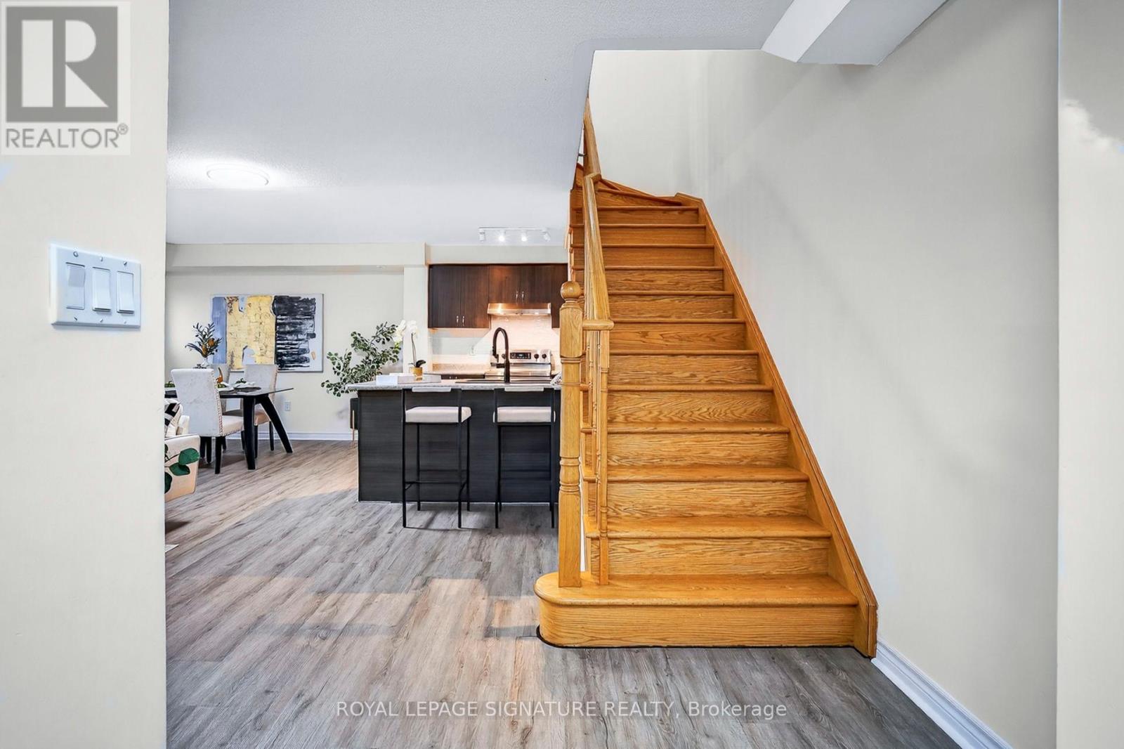 Photo 6 of 110 200 Veterans Drive, Brampton ON