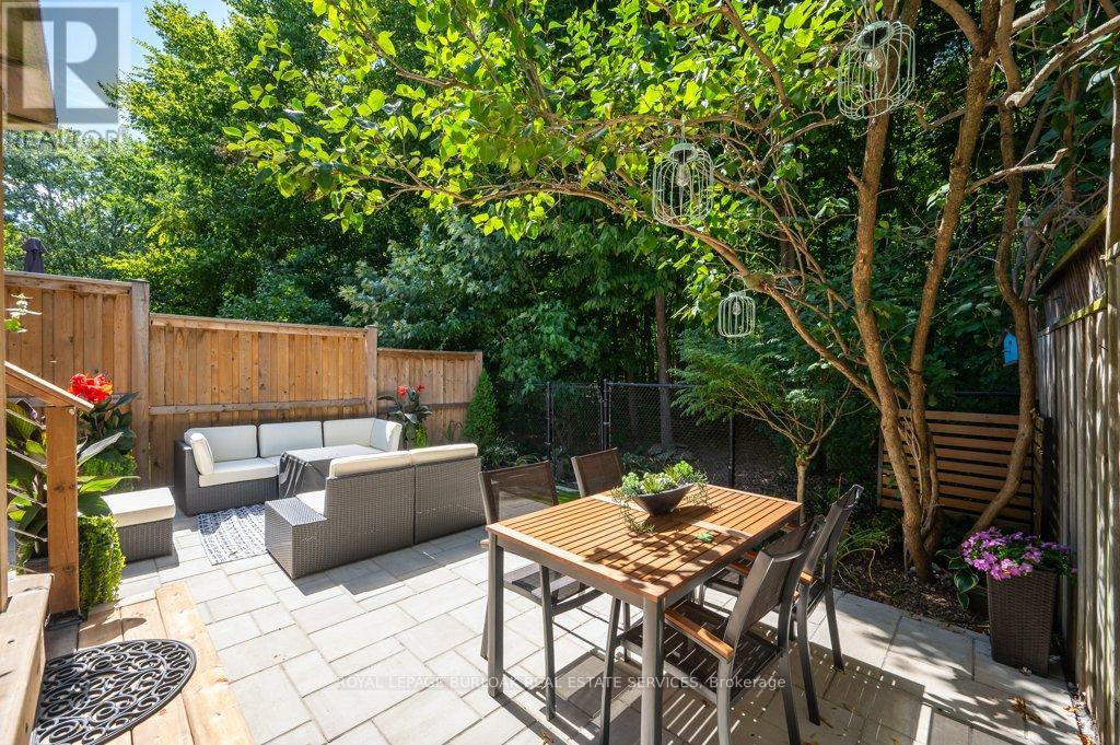 Photo 26 of 2044 Broadleaf Crescent, Burlington ON