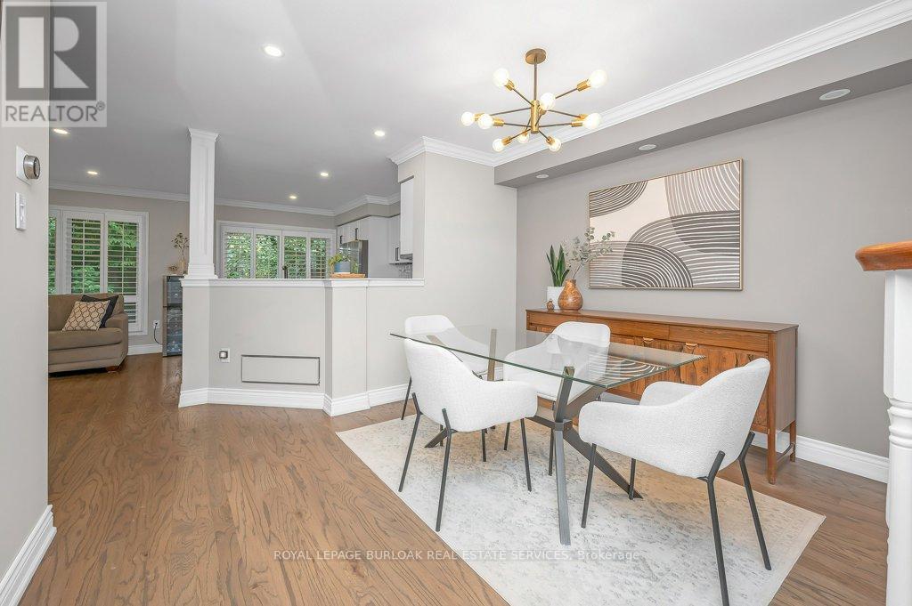 Photo 9 of 2044 Broadleaf Crescent, Burlington ON