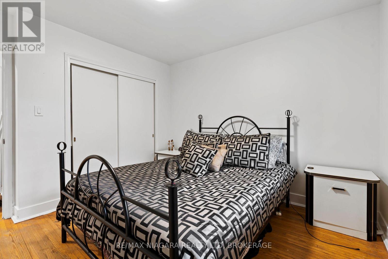 Photo 18 of 3416 Sheppard Crescent, Niagara Falls ON