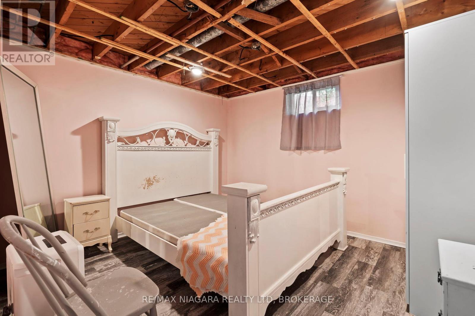 Photo 23 of 3416 Sheppard Crescent, Niagara Falls ON