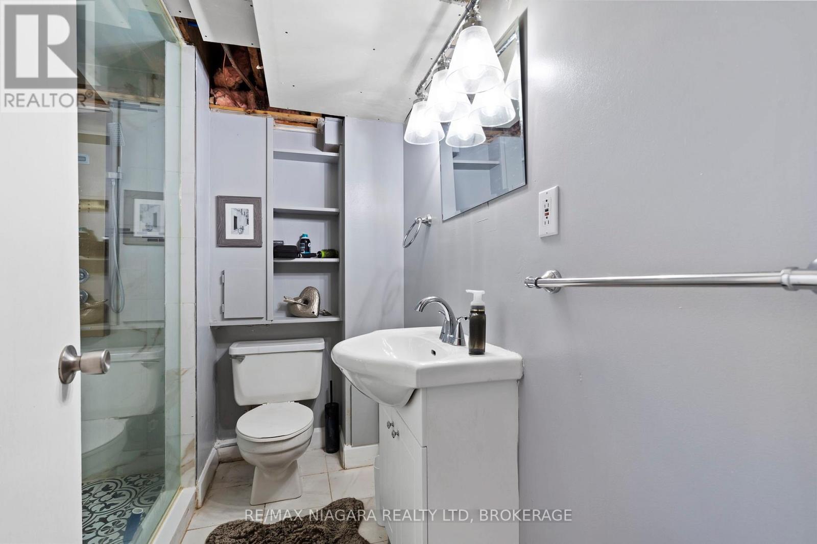 Photo 24 of 3416 Sheppard Crescent, Niagara Falls ON