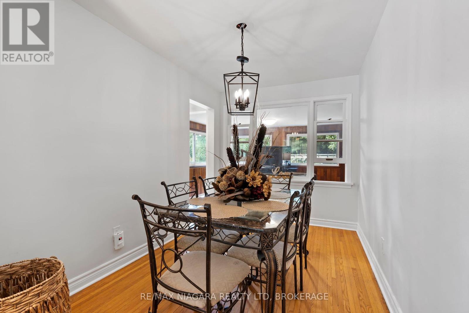Photo 9 of 3416 Sheppard Crescent, Niagara Falls ON