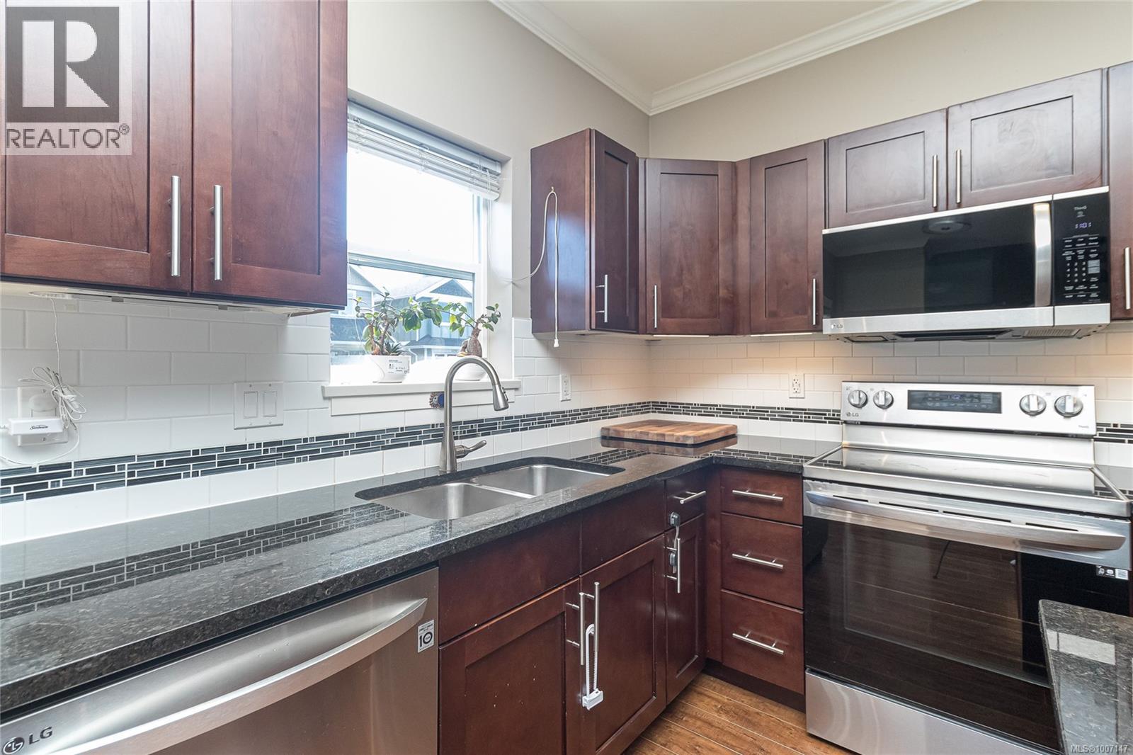 Photo 16 of 3284 Merlin Rd, Langford BC