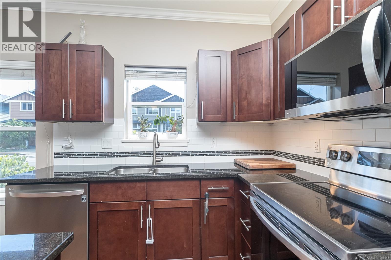 Photo 17 of 3284 Merlin Rd, Langford BC