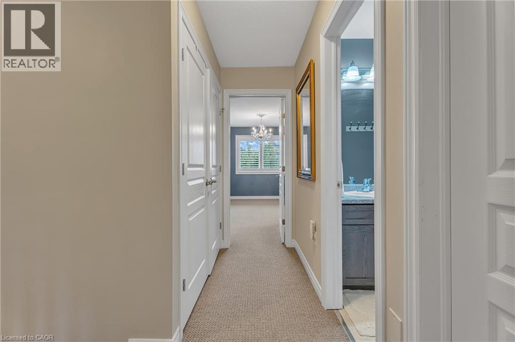 Photo 15 of 72 Dodman Crescent, Ancaster ON