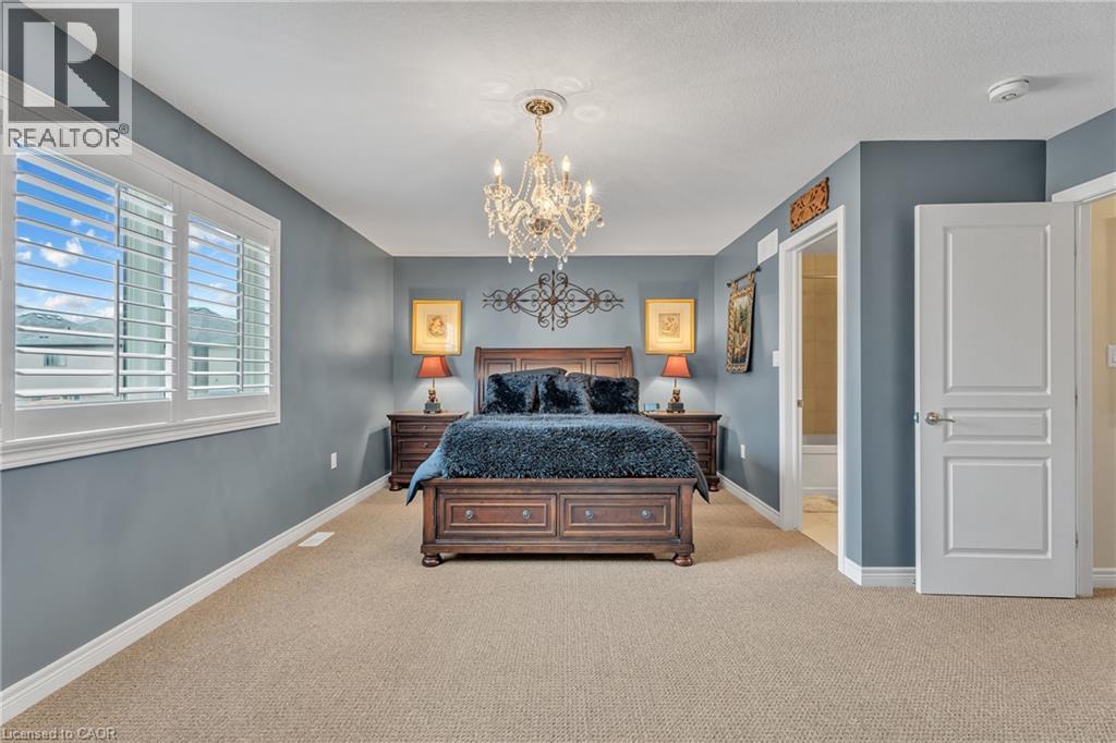Photo 16 of 72 Dodman Crescent, Ancaster ON