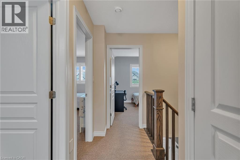 Photo 19 of 72 Dodman Crescent, Ancaster ON
