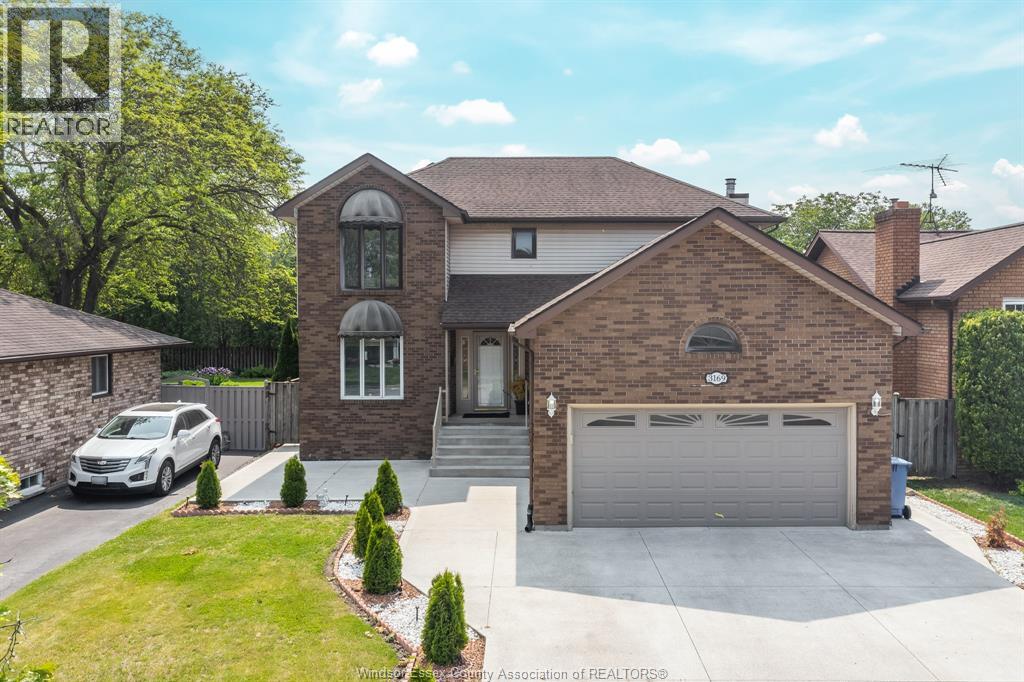 Photo 1 of 3169 Clemenceau Boulevard, Windsor ON