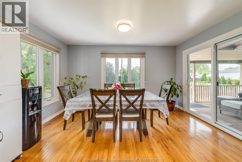 Photo 10 of 3169 Clemenceau Boulevard, Windsor ON