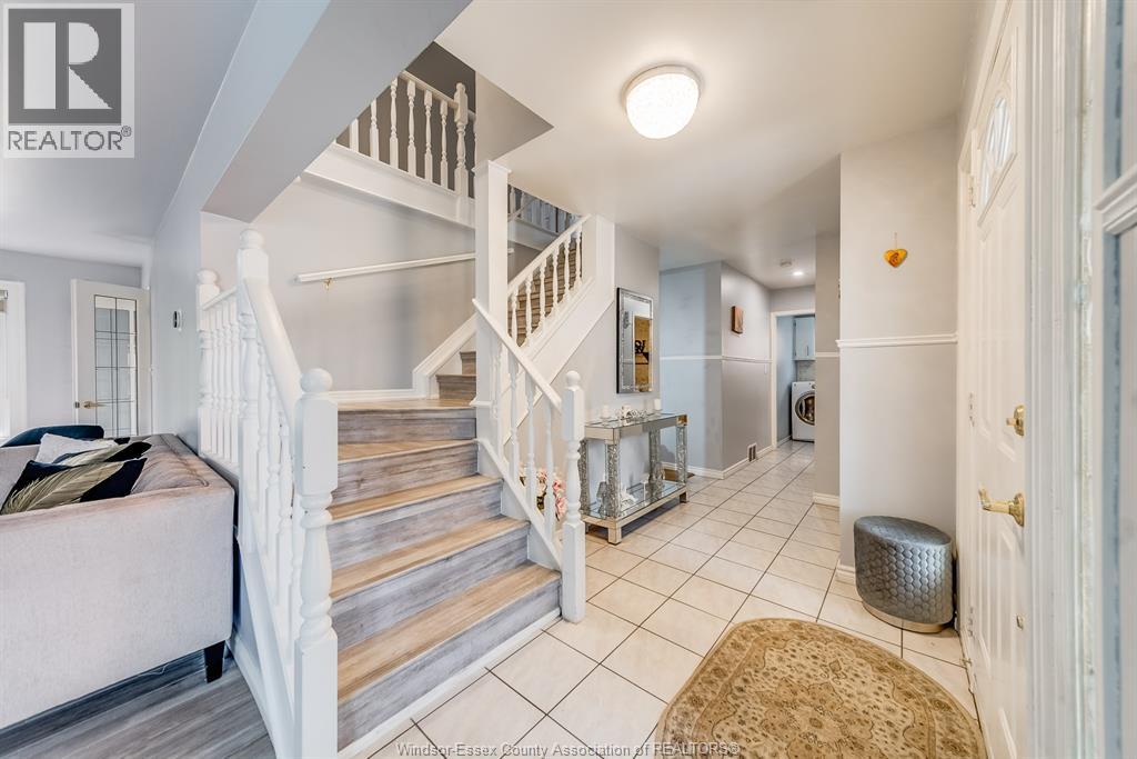 Photo 21 of 3169 Clemenceau Boulevard, Windsor ON