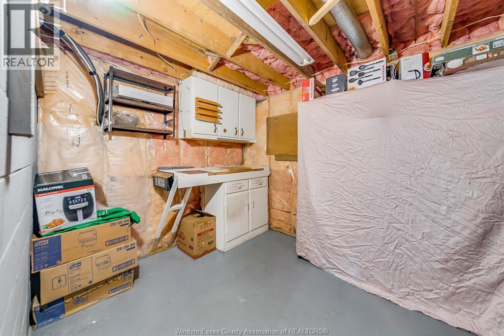 Photo 39 of 3169 Clemenceau Boulevard, Windsor ON