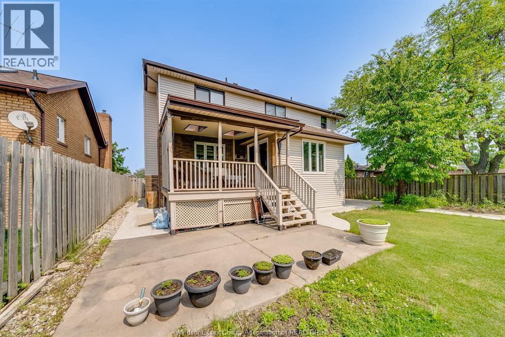 Photo 43 of 3169 Clemenceau Boulevard, Windsor ON