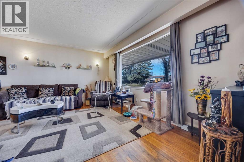 Single Family House Bungalow for Sale in  Ash Crescent SE Southview Calgary 