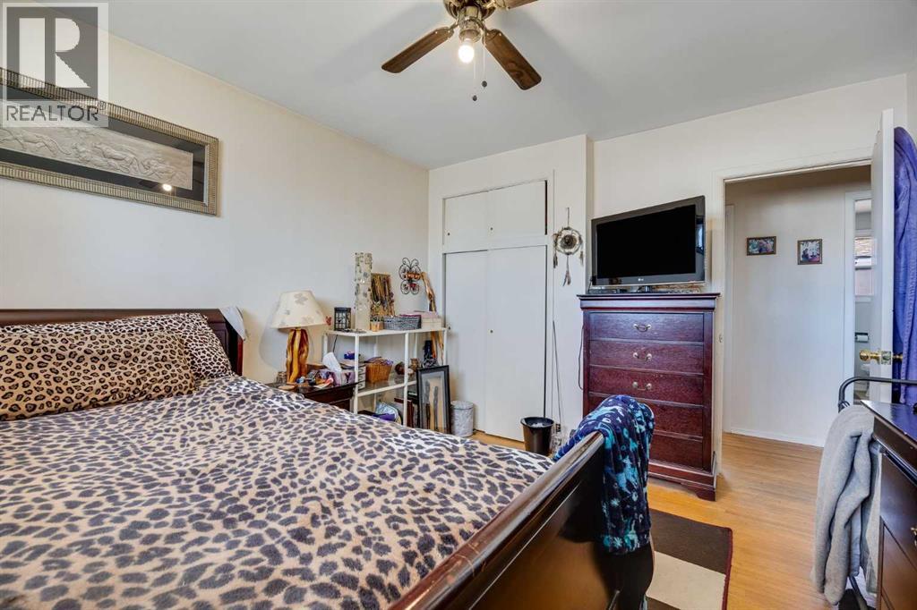Single Family House Bungalow for Sale in  Ash Crescent SE Southview Calgary 