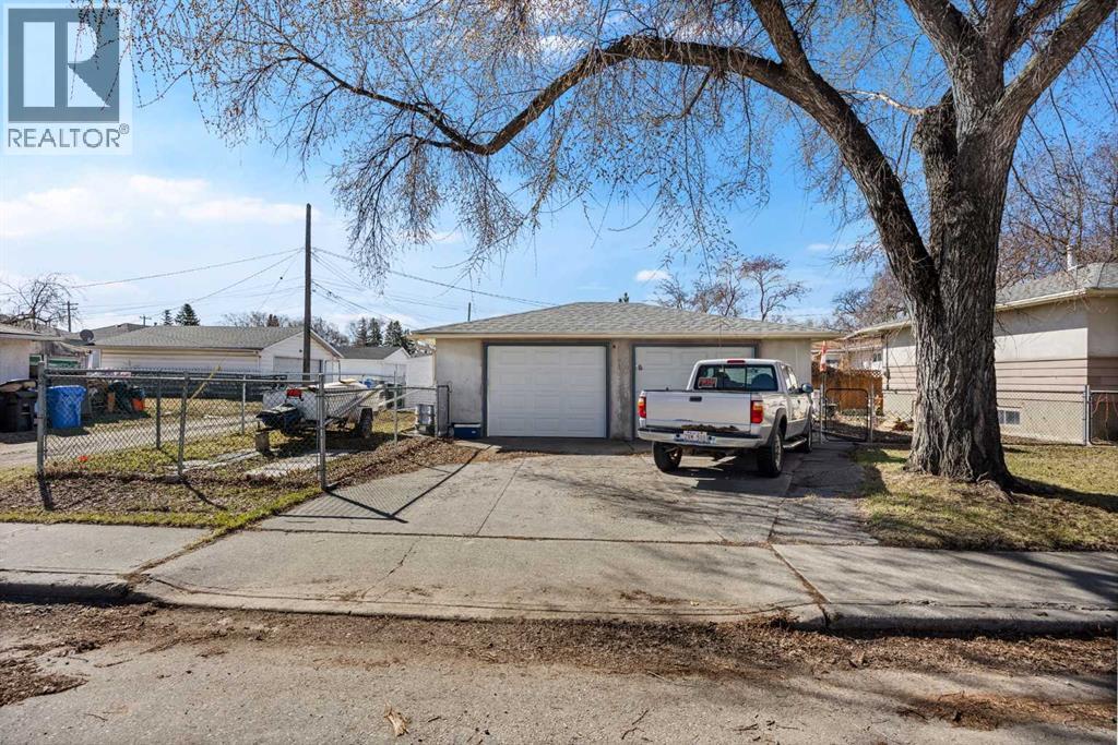 Single Family House Bungalow for Sale in  Ash Crescent SE Southview Calgary 