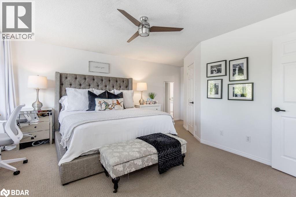 Photo 15 of 33 Etherington Crescent, Barrie ON