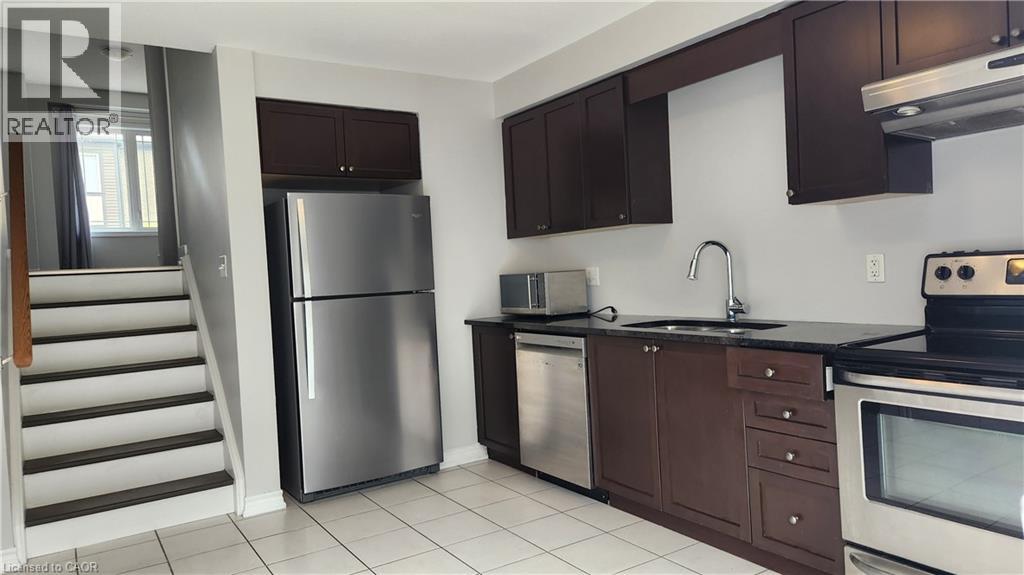 Photo 5 of 12 Poplar Drive Unit 35, Cambridge ON