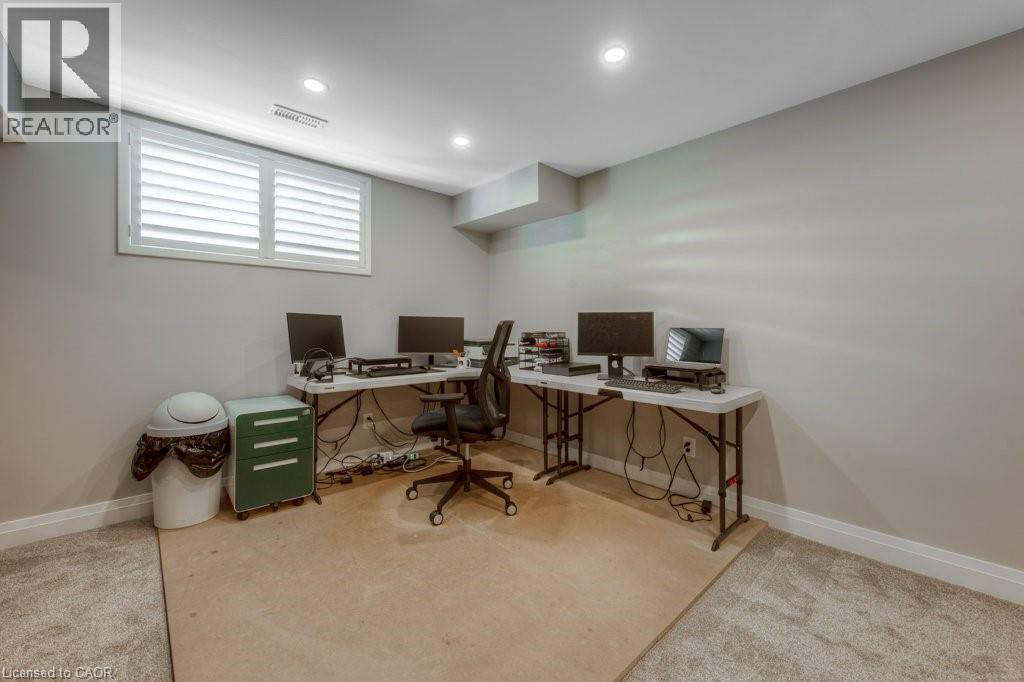 Photo 36 of 302 Ginseng Street, Waterloo ON