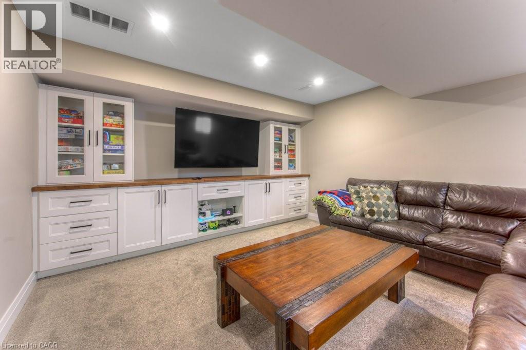 Photo 37 of 302 Ginseng Street, Waterloo ON
