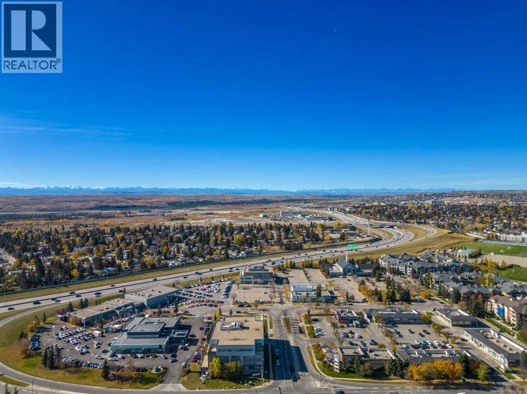 Single Family House for Sale in   Richard Place SW Lincoln Park Calgary 