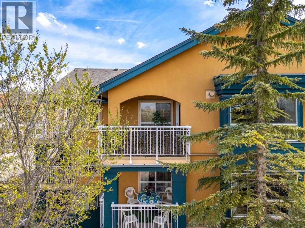 Single Family House for Sale in   Richard Place SW Lincoln Park Calgary 