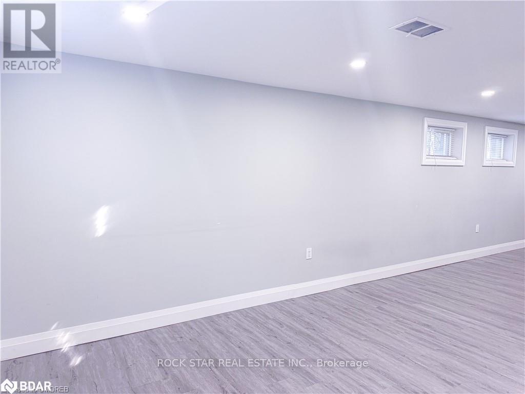 Photo 11 of Lower 88 Burkholder Drive, Hamilton ON