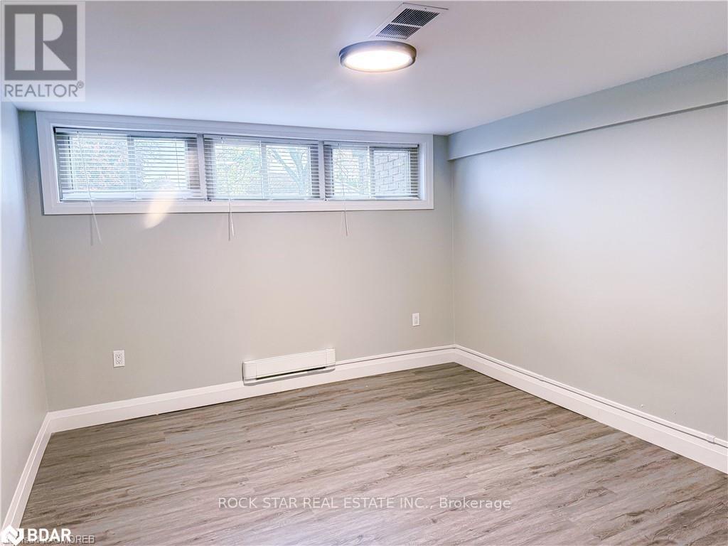 Photo 18 of Lower 88 Burkholder Drive, Hamilton ON