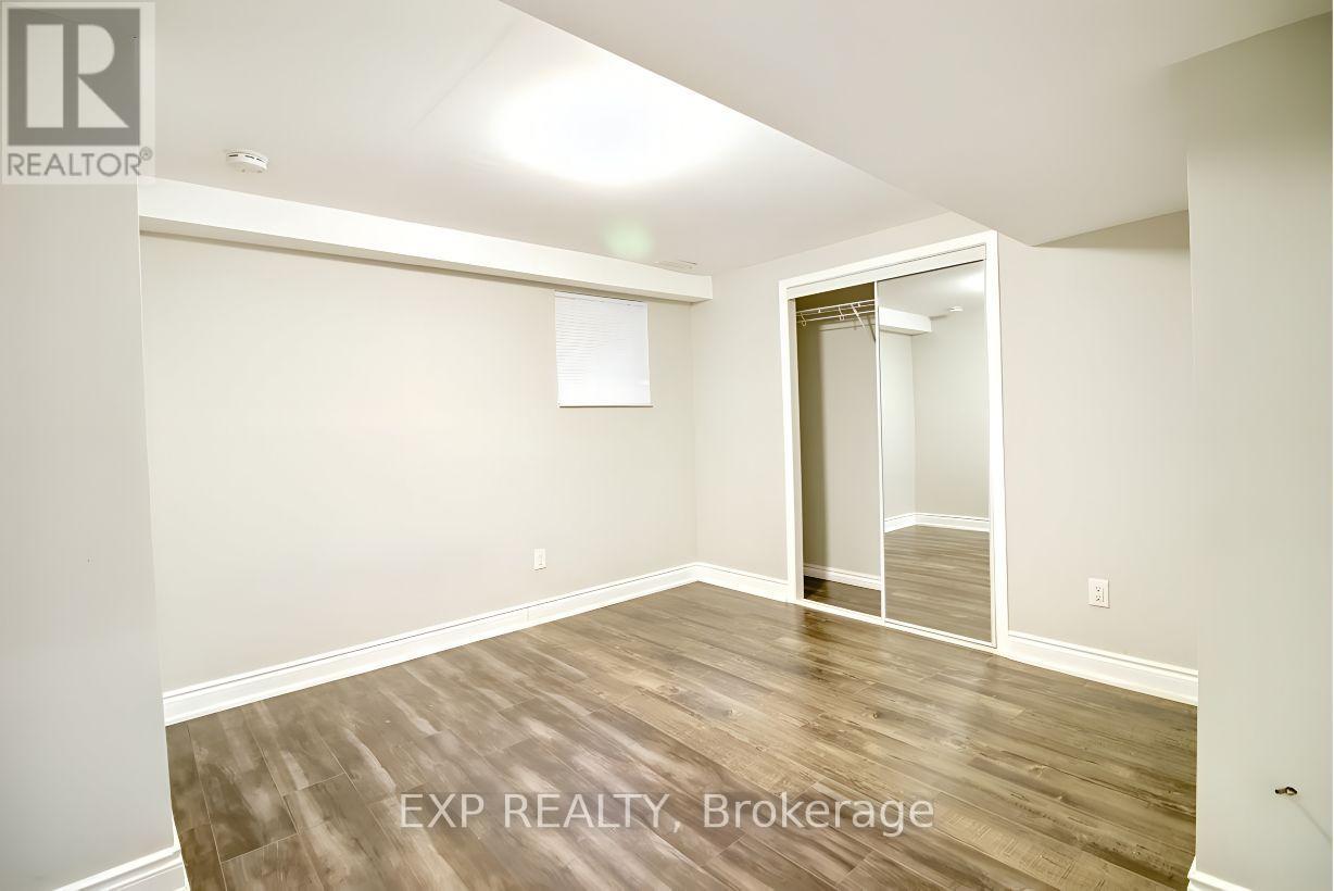 Photo 4 of Bsmt 401 Acumen Court, Mississauga ON