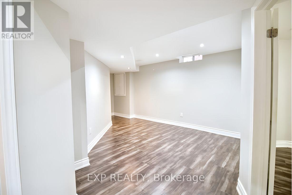 Photo 6 of Bsmt 401 Acumen Court, Mississauga ON