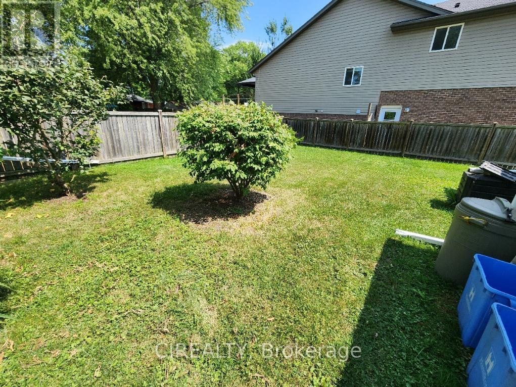 Photo 13 of 4132 Campbell Avenue, Niagara Falls ON