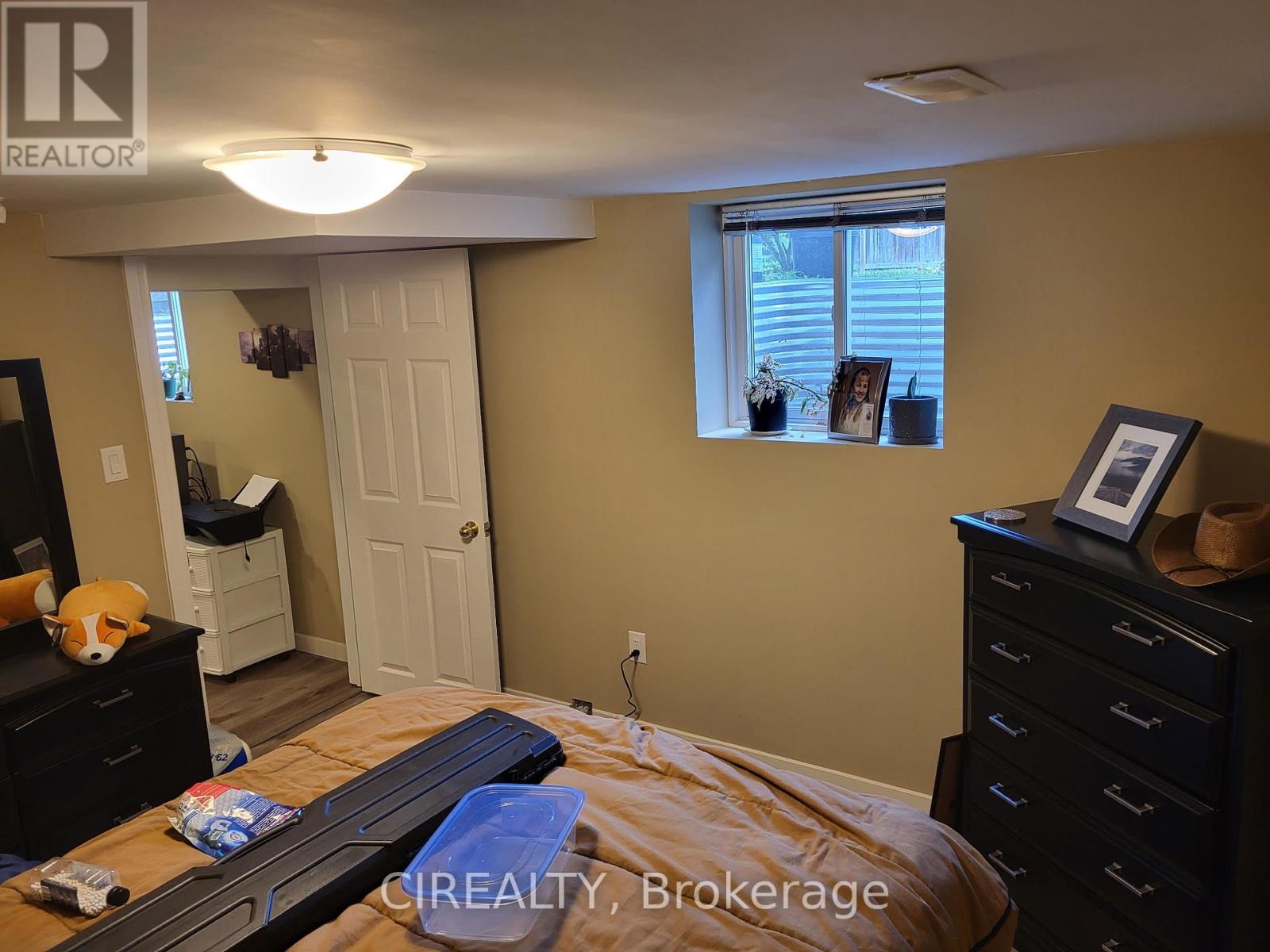 Photo 4 of 4132 Campbell Avenue, Niagara Falls ON