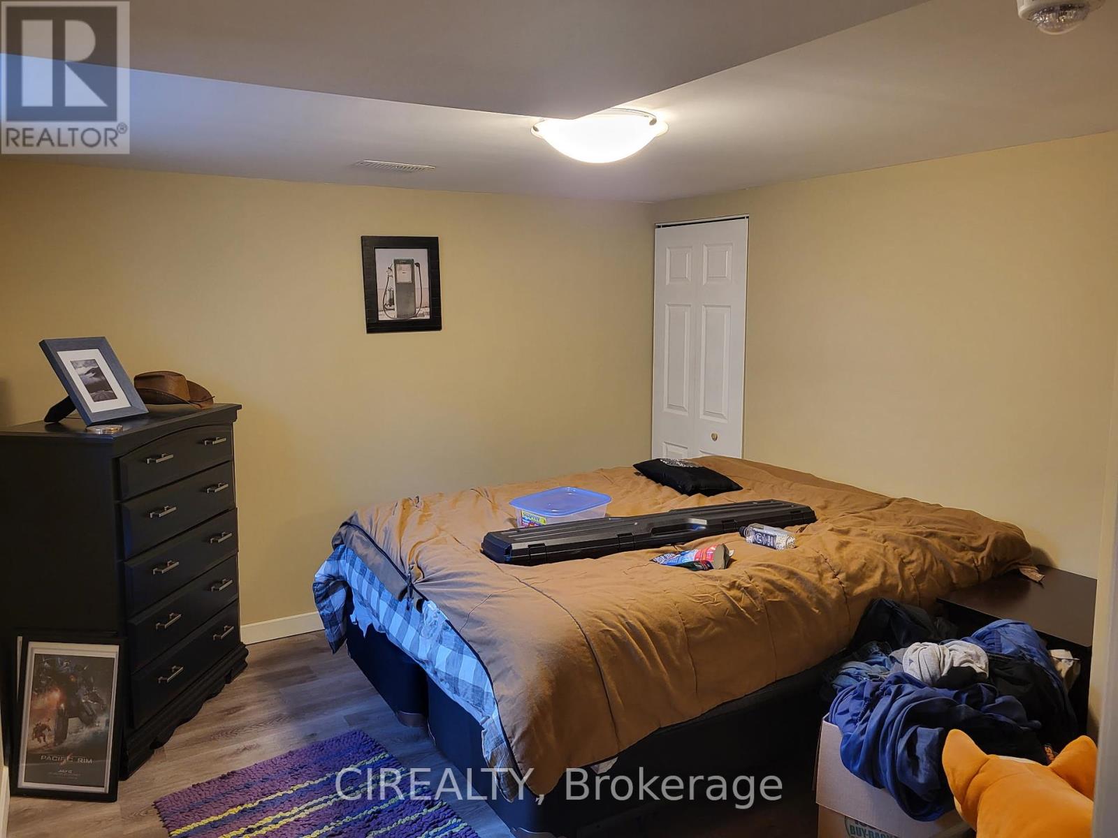 Photo 5 of 4132 Campbell Avenue, Niagara Falls ON