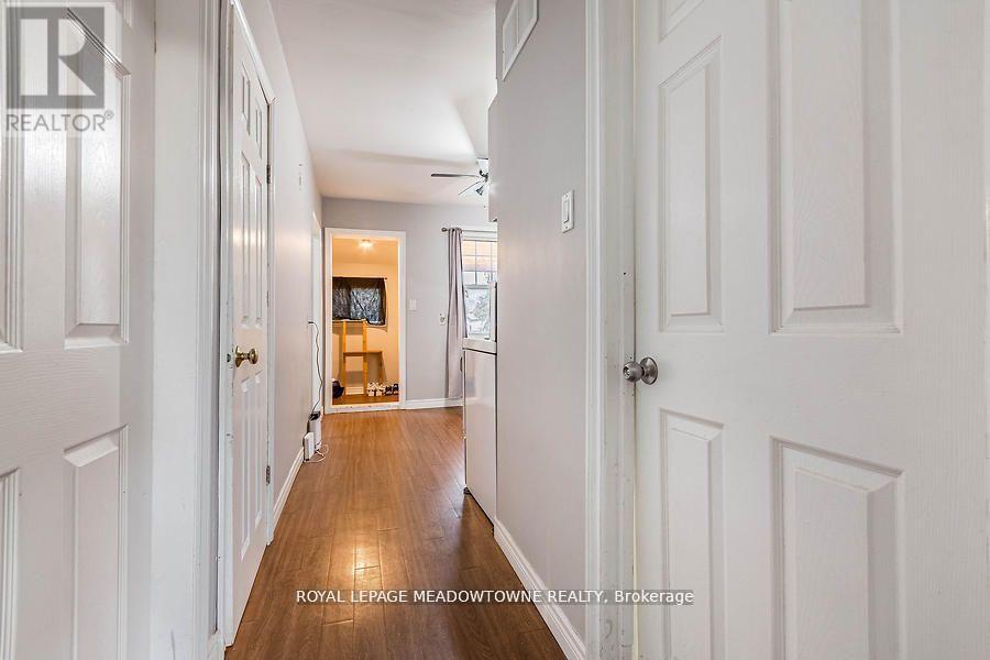 Photo 10 of 77 Province Street N, Hamilton ON