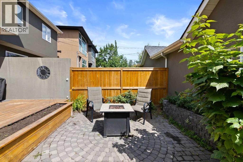 Single Family House for Sale in   Street NW Parkdale Calgary 